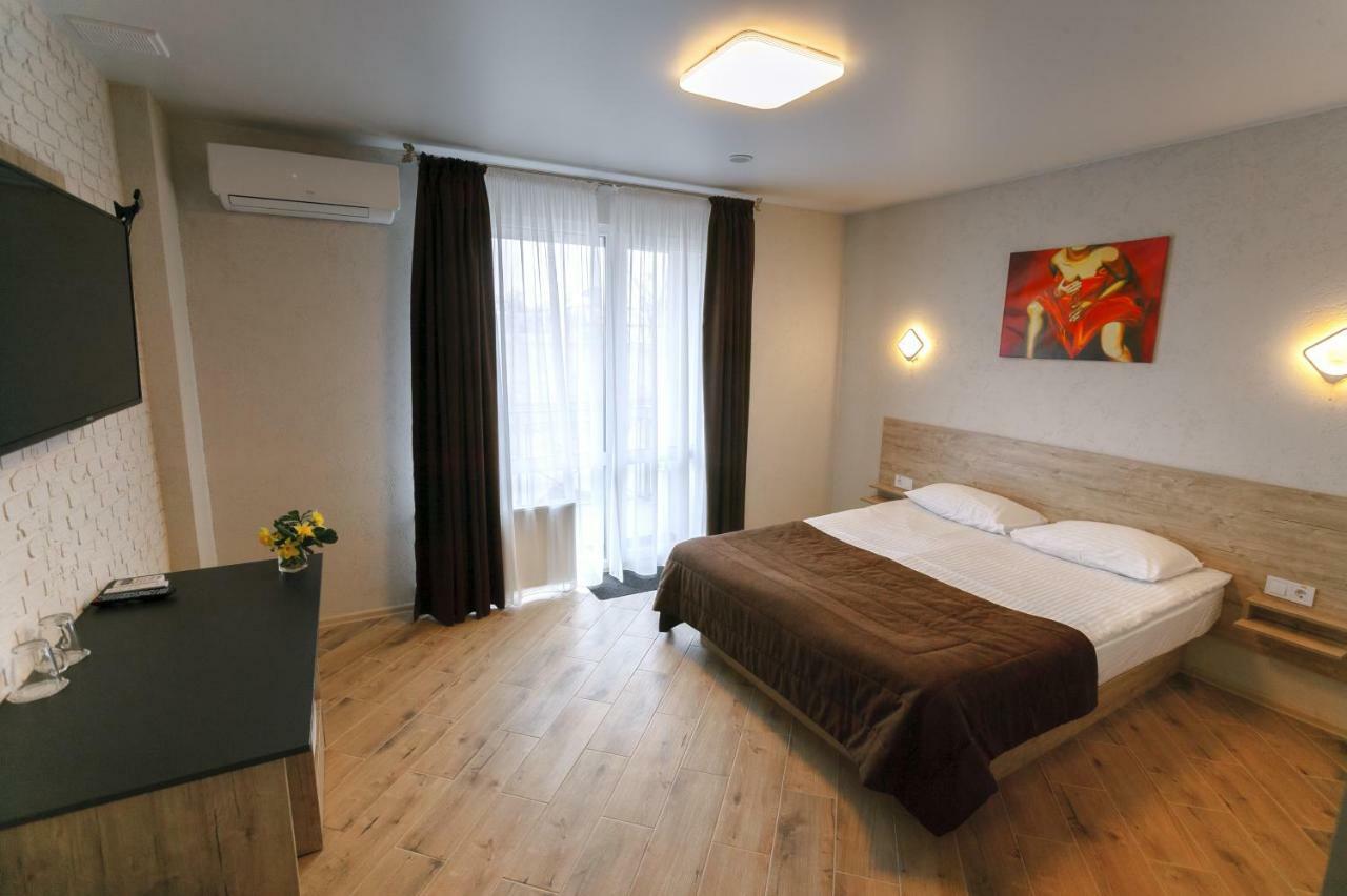 Raziotel Rishelyevskiy ヘルソン エクステリア 写真