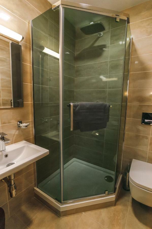 Raziotel Rishelyevskiy ヘルソン エクステリア 写真