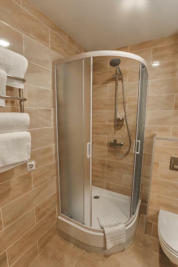 Raziotel Rishelyevskiy ヘルソン エクステリア 写真