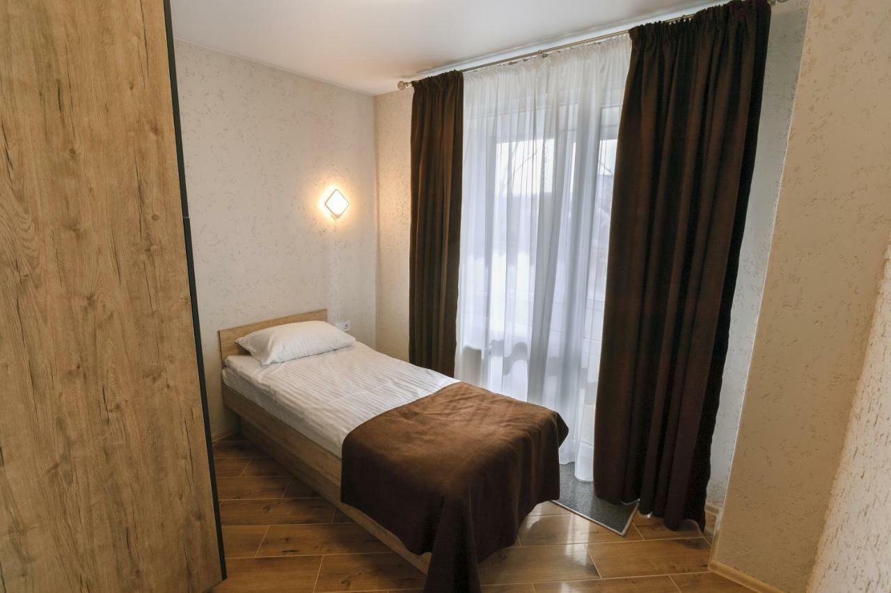 Raziotel Rishelyevskiy ヘルソン エクステリア 写真